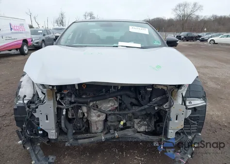 2016 Nissan Maxima 3.5 Platinum z USA, uszkodzony, nr VIN 1N4AA6AP0GC904297